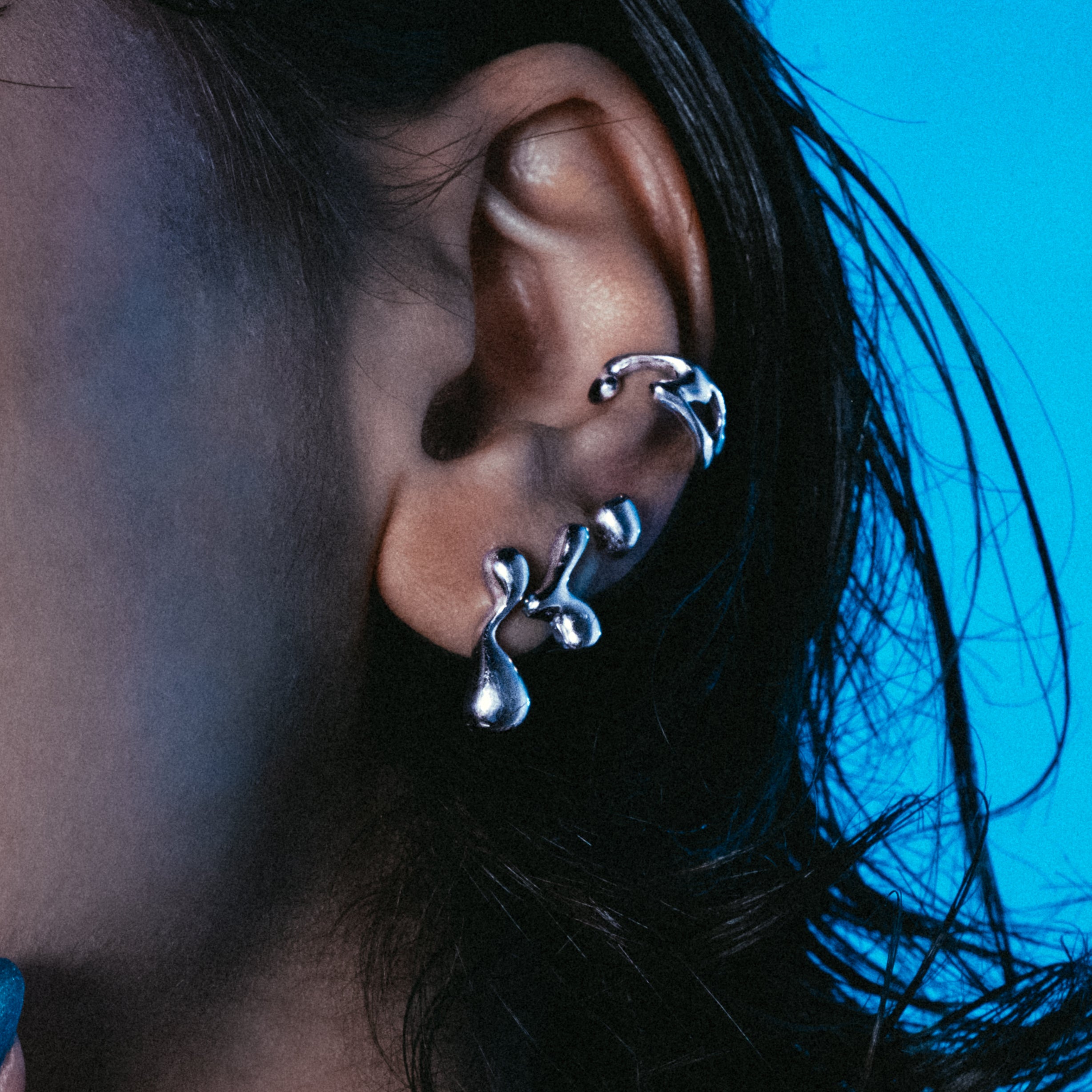 #E11 EARRINGS