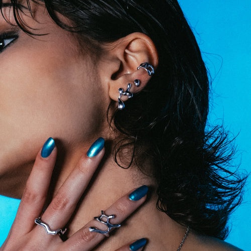 #E11 EARRINGS