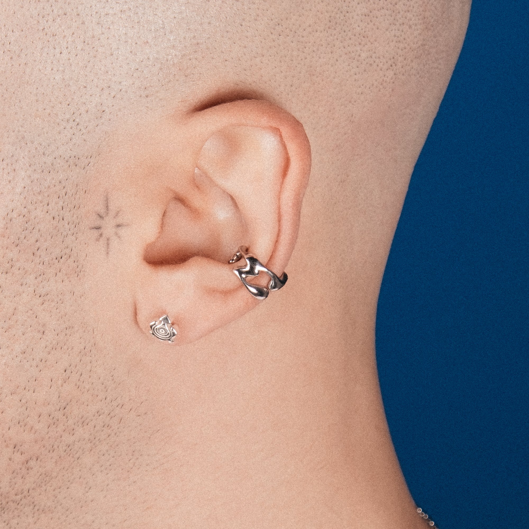 #E9 EARCUFF